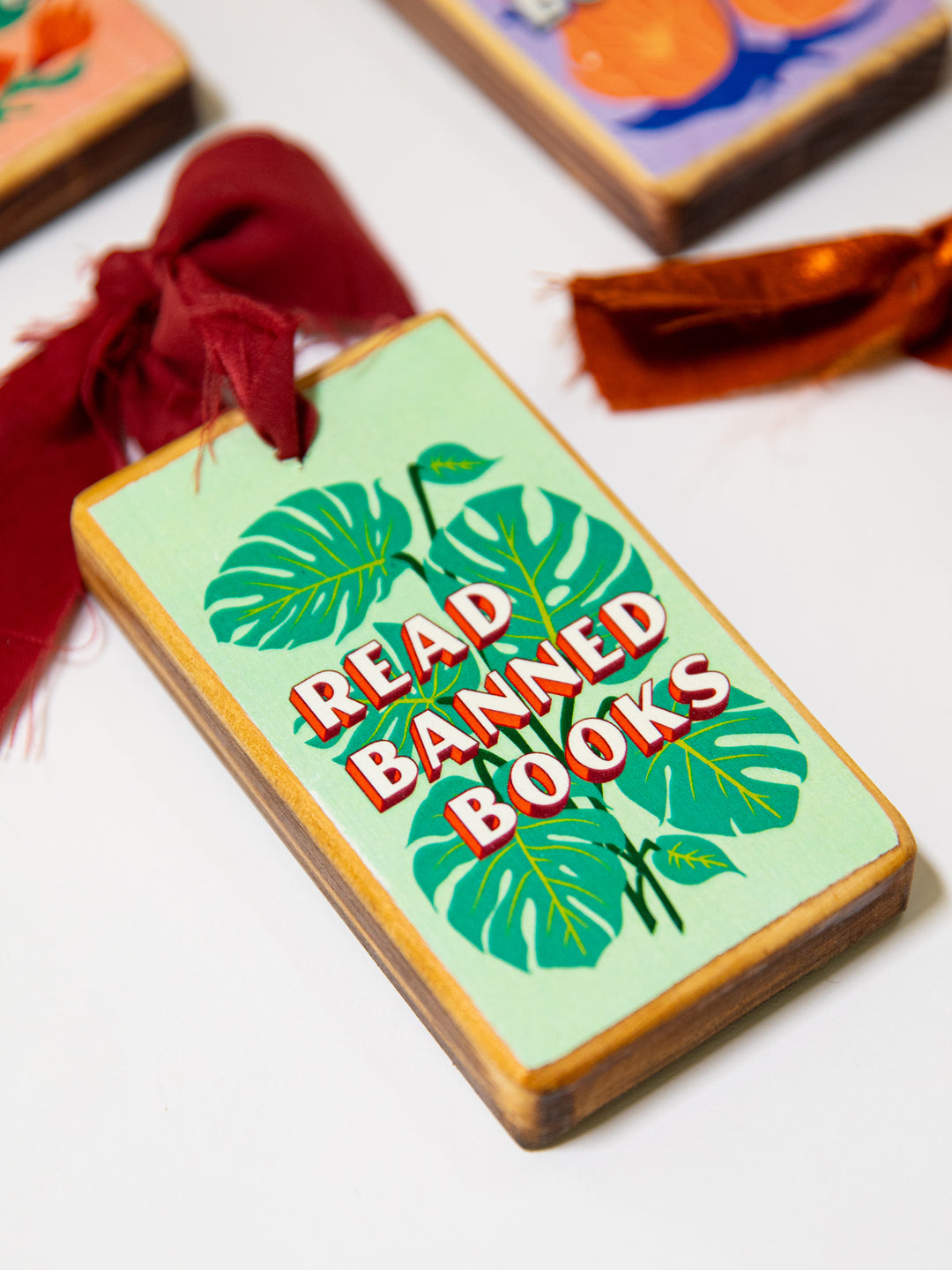 Bookish Sayings, Wood Ornament