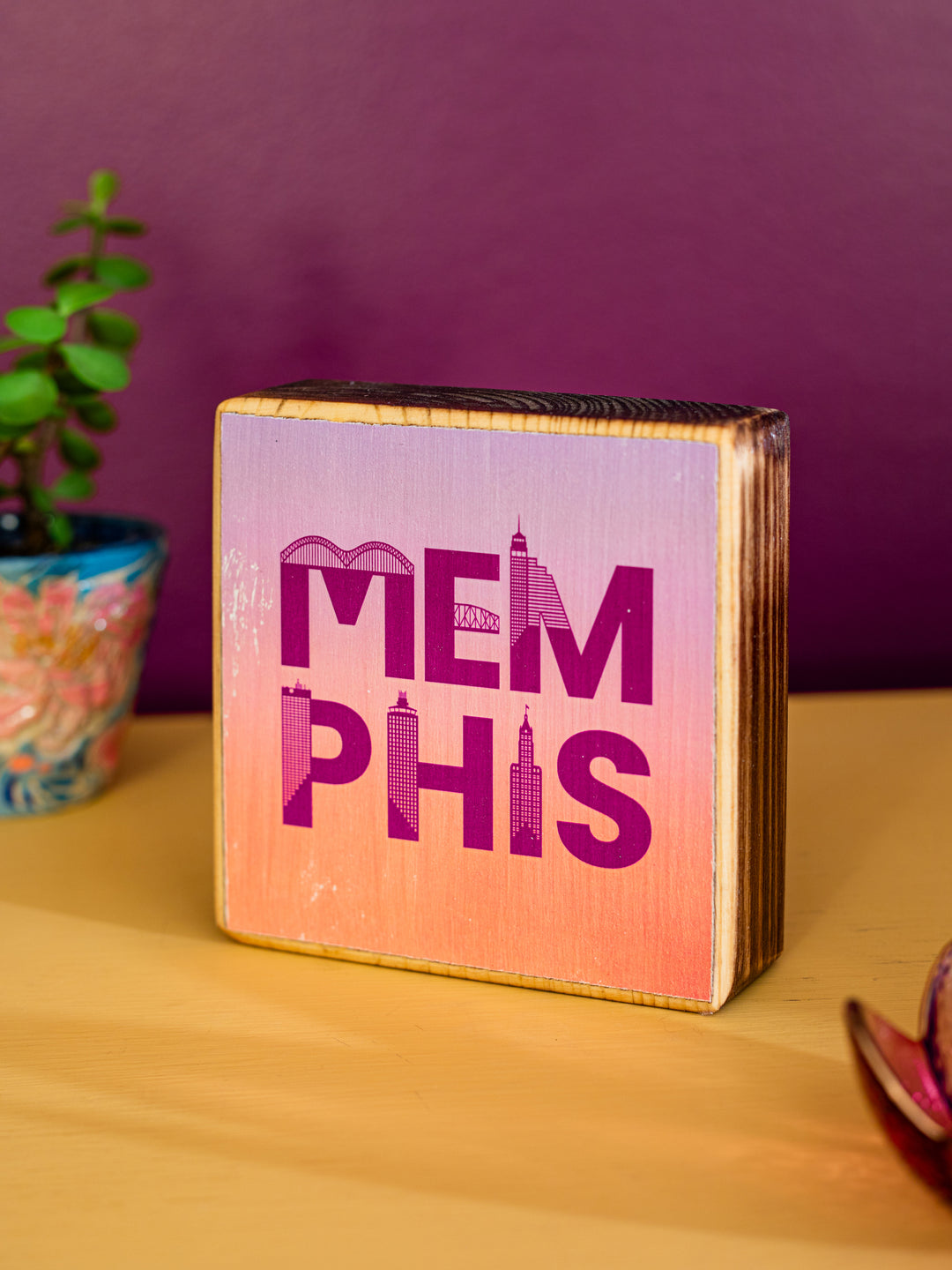 Memphis, TN, Colorful Gradient Skyline Illustration, Wood Wall Art